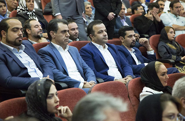 درسا و تندیس تجلیل از برندهای برتر درسا و تندیس تجلیل از برندهای برتر