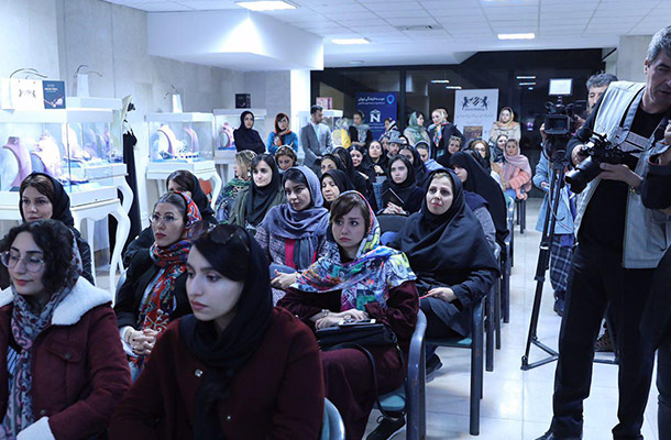 رویاهای بزرگ، راه های فردا را می سازند رویاهای بزرگ، راه های فردا را می سازند