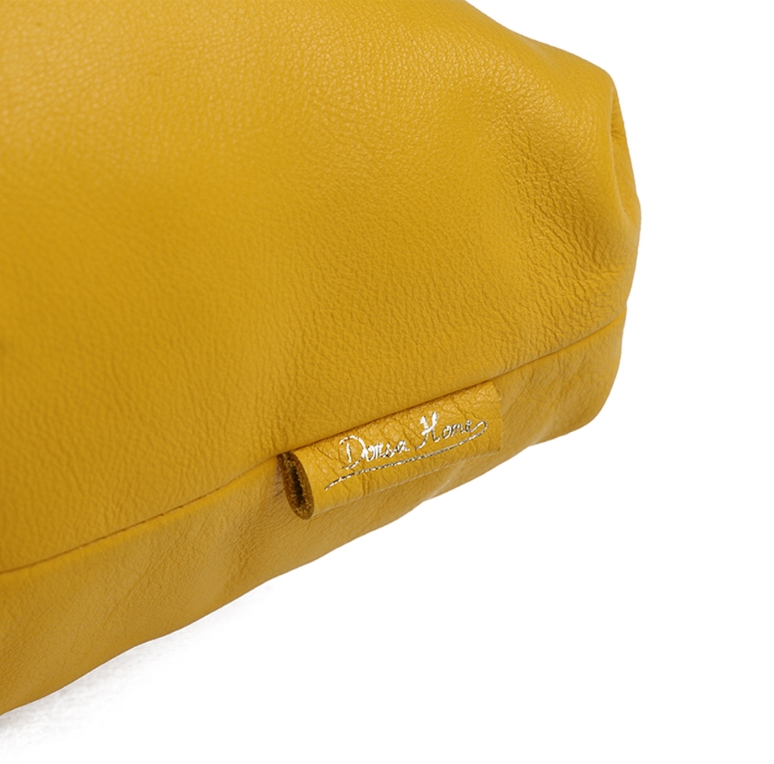 کوسن مربع چهار تکه دکمه دار